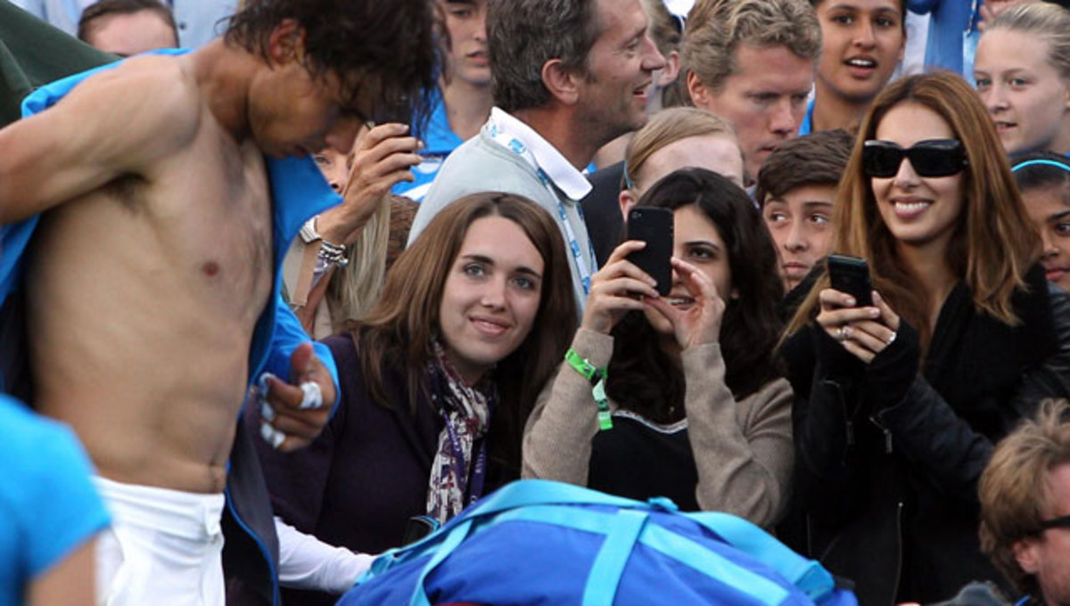 nadal-female-fans.jpg