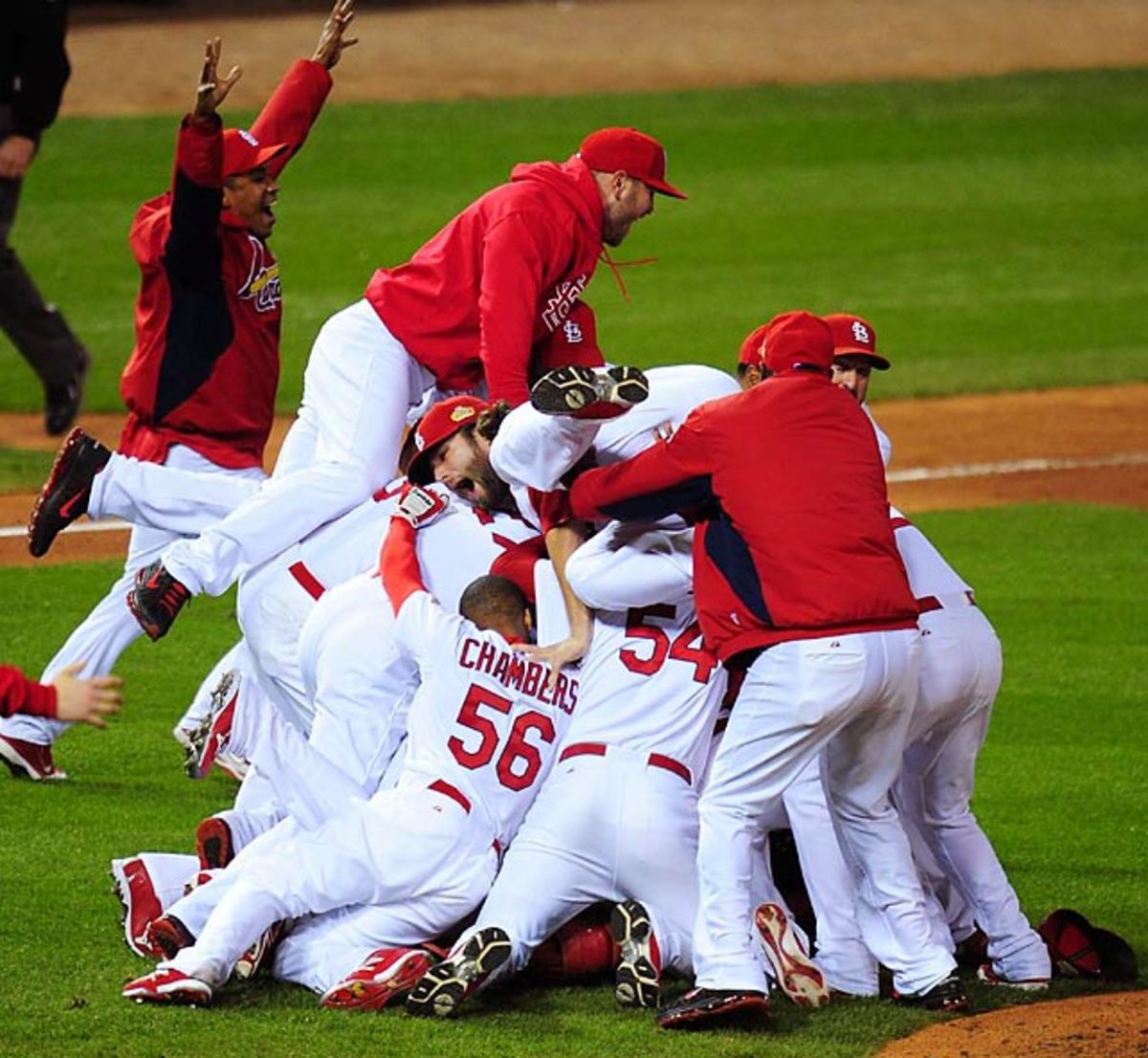 Cardinals defeat Rangers, 4-3