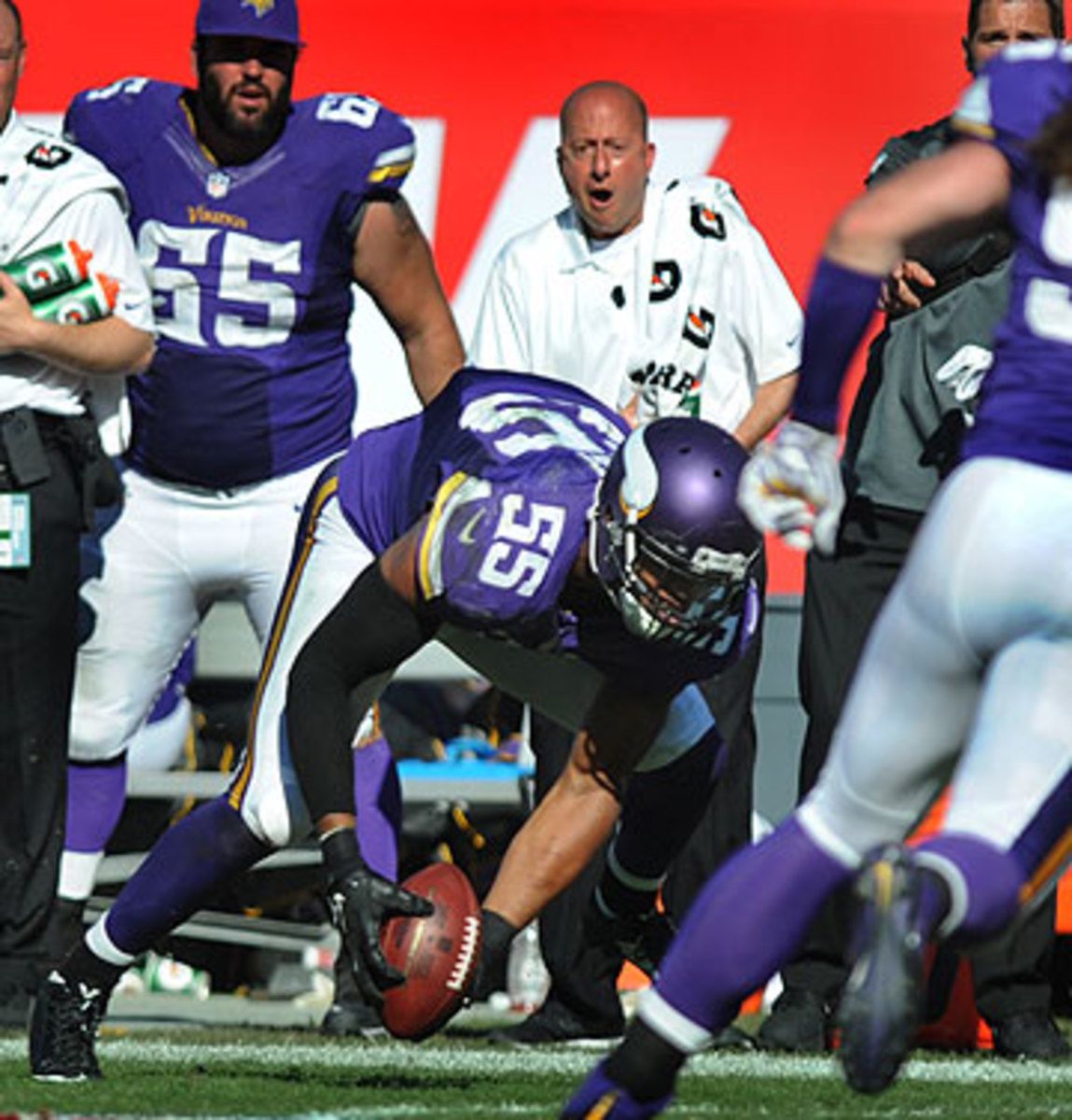 Anthony Barr's strip, scoop and score in overtime lifted the Vikings over the Bucs. (Cliff McBride/Getty Images)