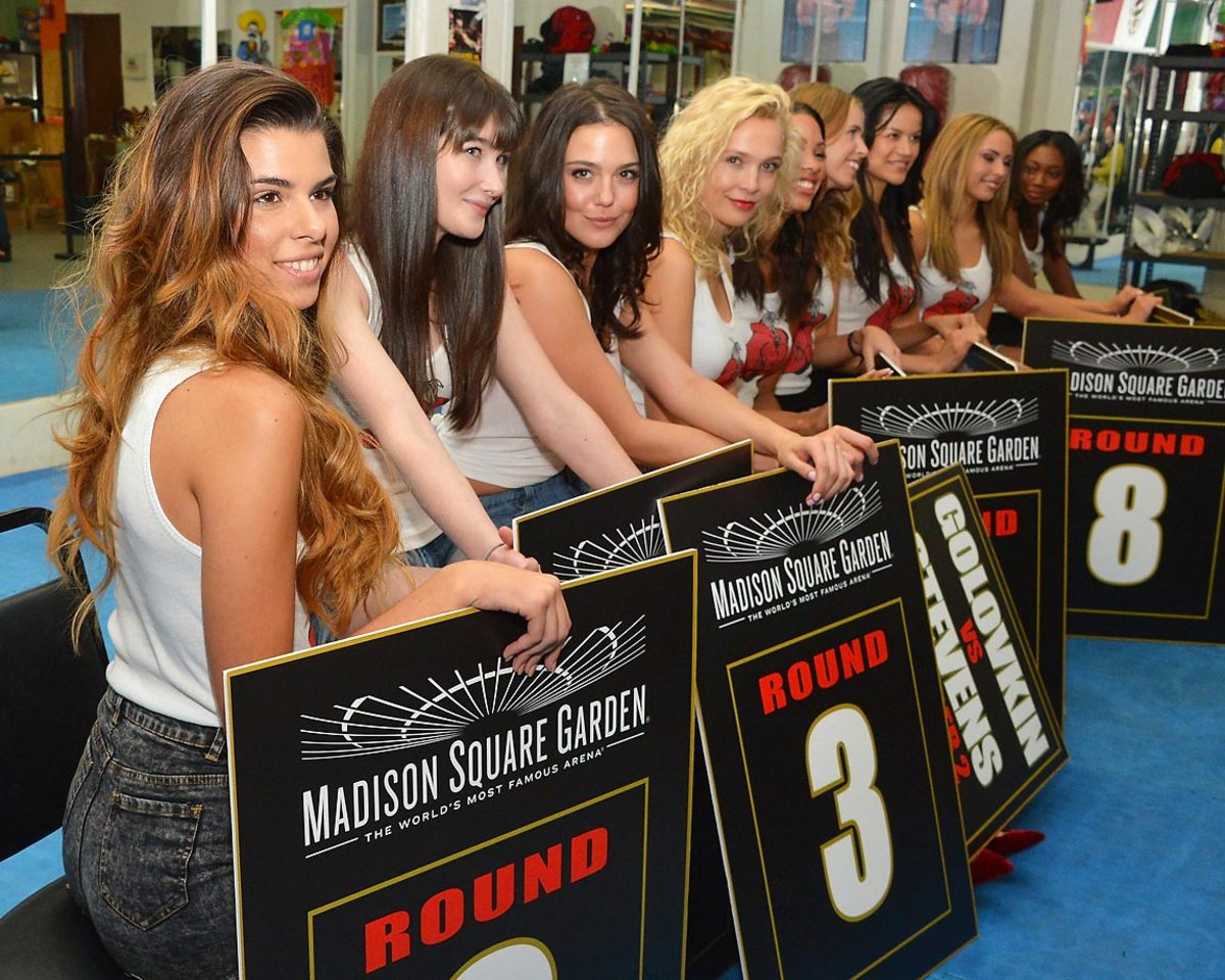 Ring Card Girls Sports Illustrated