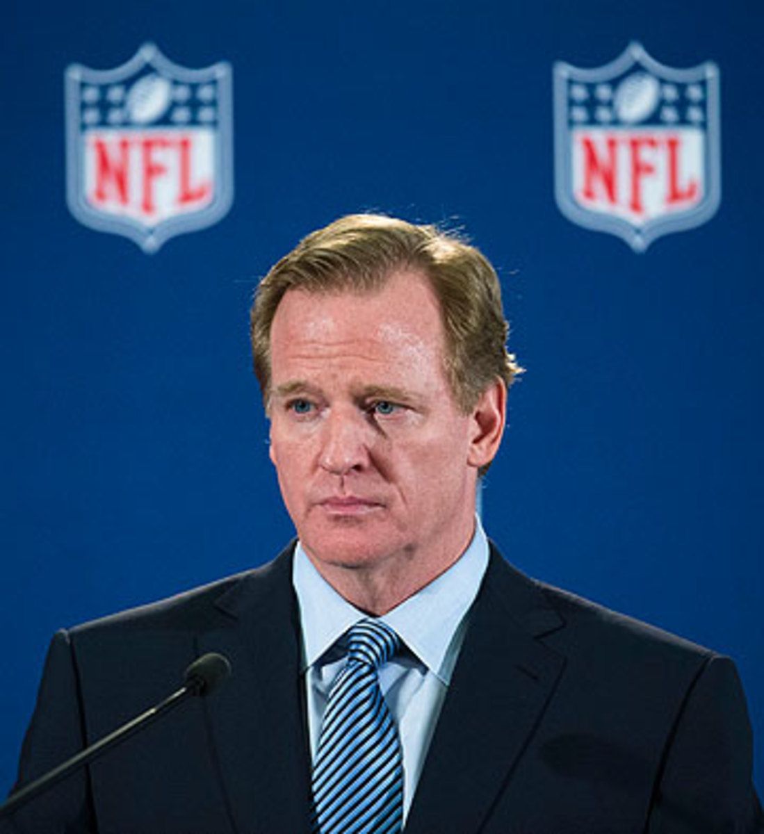 Roger Goodell will have to testify on Nov. 5-6 during the hearing for Ray Rice's appeal of his suspension. (John Minchillo/AP)