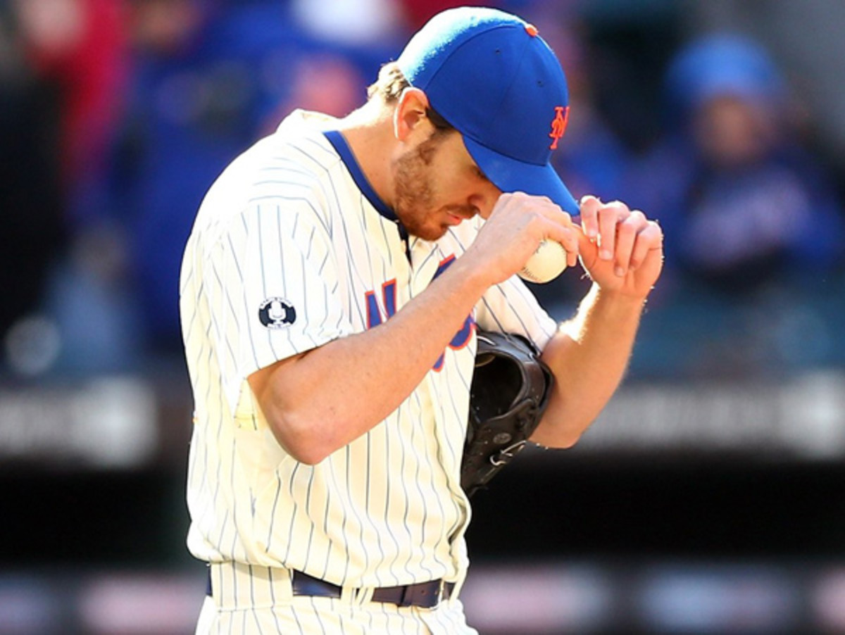 John Lannan couldn't bear to watch during the Mets' opening series sweep by the Nationals. (Elsa/Getty Images)