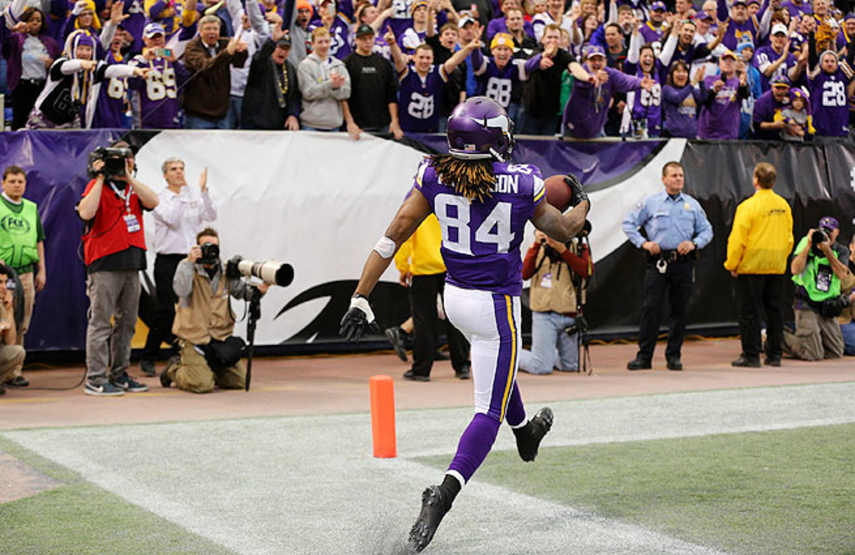 Cordarrelle Patterson led the NFL in kickoff return average (32.4) and kickoff return touchdowns (two).