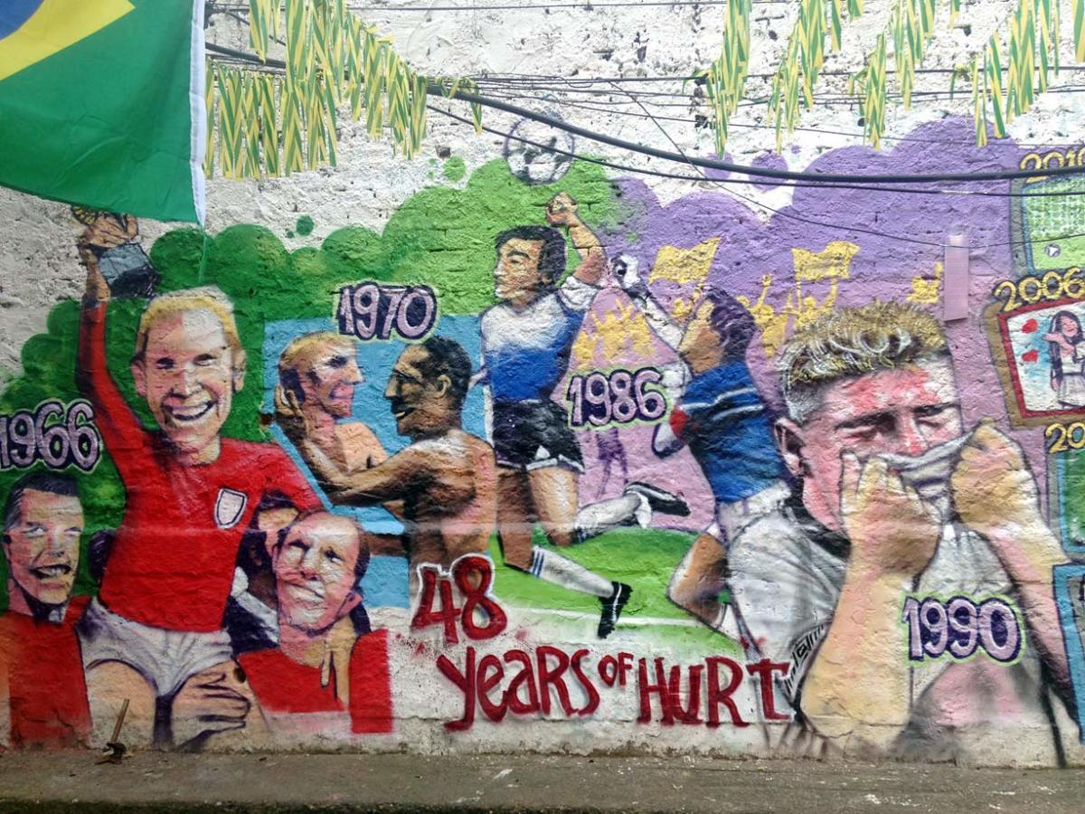 soccer-graffiti-mural-rio-IMG_8560.jpg