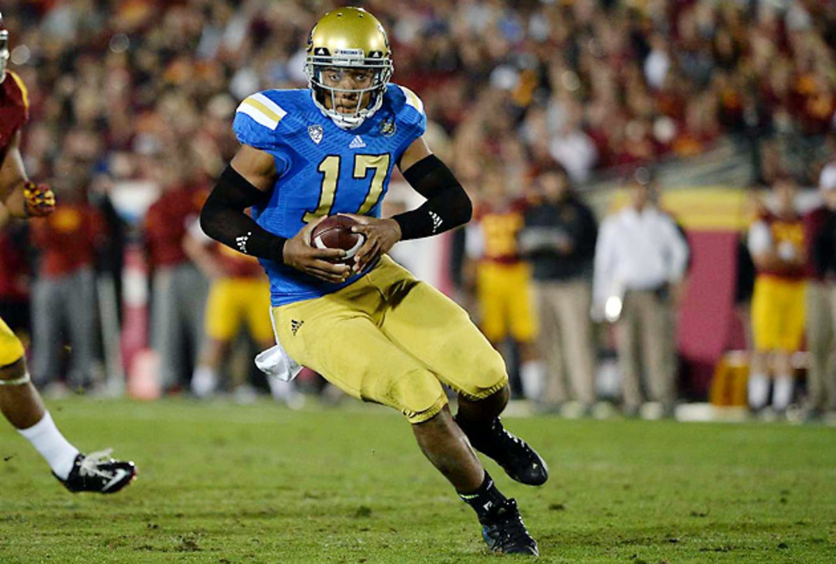 brett-hundley-ucla-bruins-true-blue-running.jpg