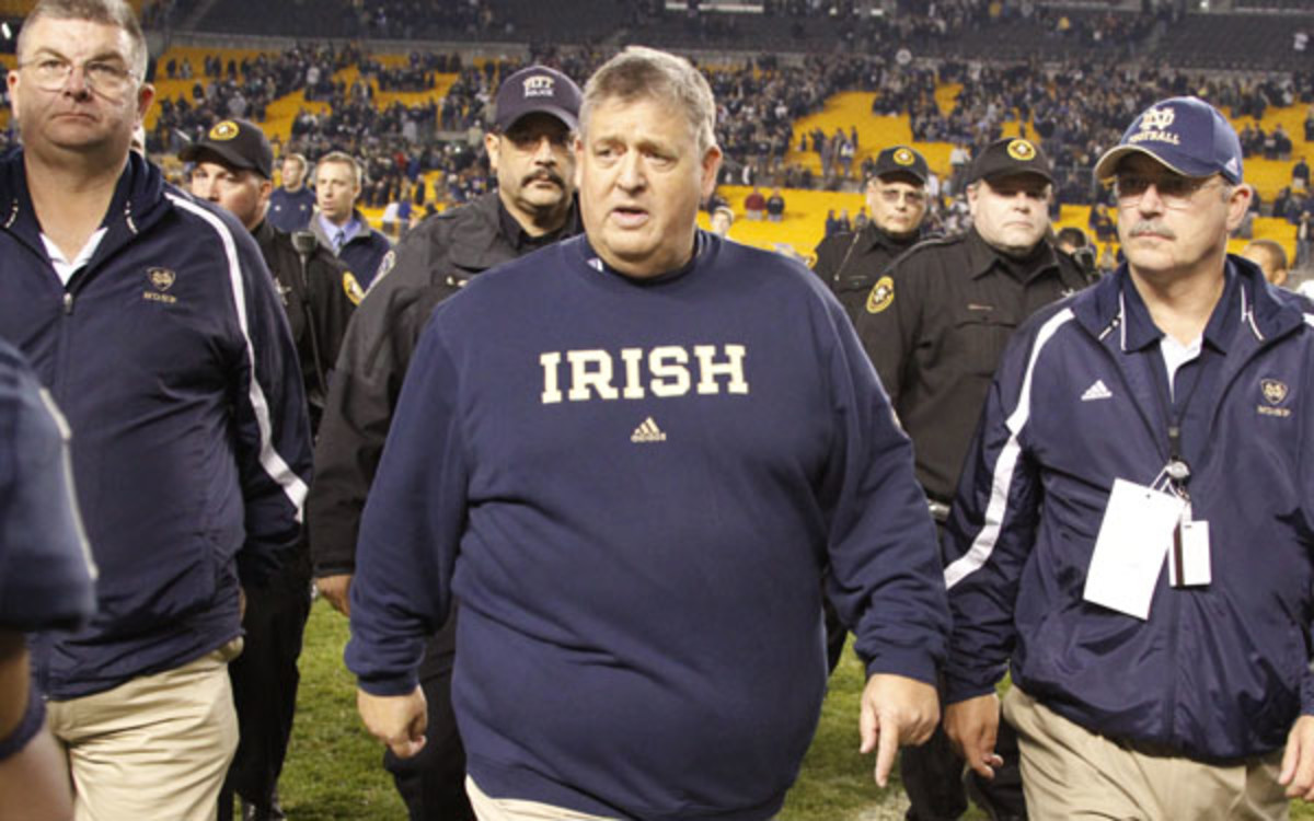 Ex-Notre Dame coach Charlie Weis had a record in five seasons at the school (AP Photo/Keith Srakocic)