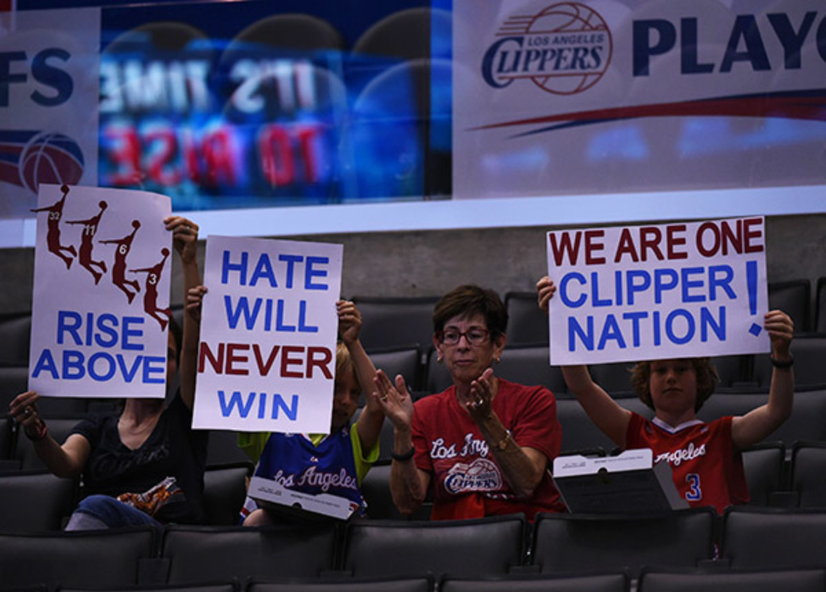 Los Angeles Clippers fans (John W. McDonough/SI)