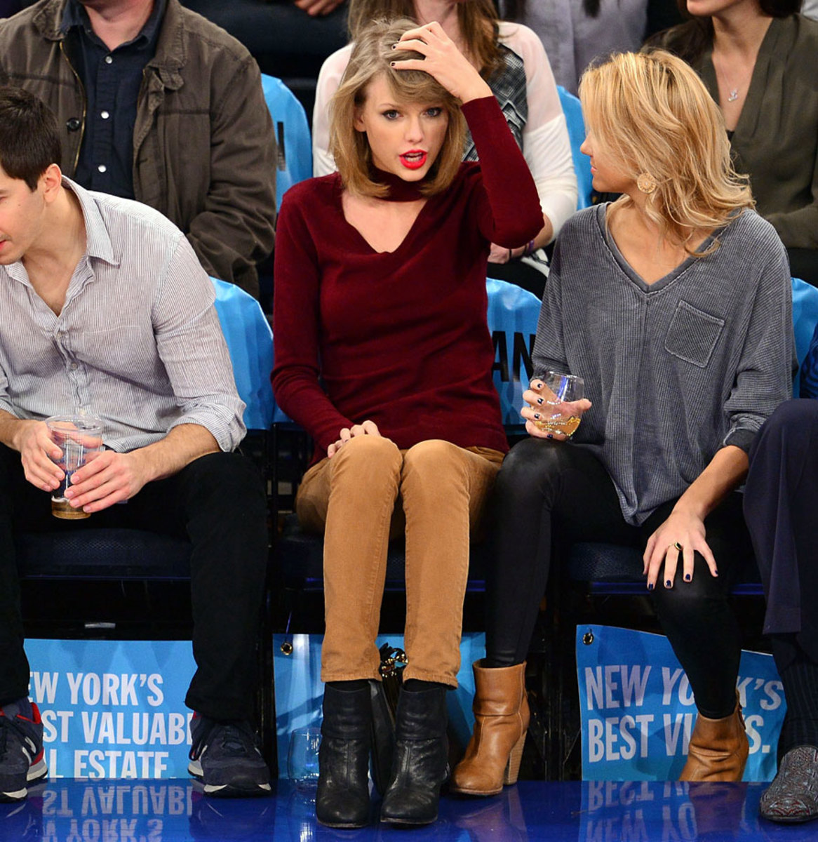 Taylor-Swift-Knicks-game-458901162.jpg