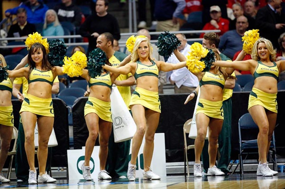 140326180744-oregon-cheerleaders-5be8ea11e6a345f3941d2b8318ab9049-0-single-image-cut.jpg