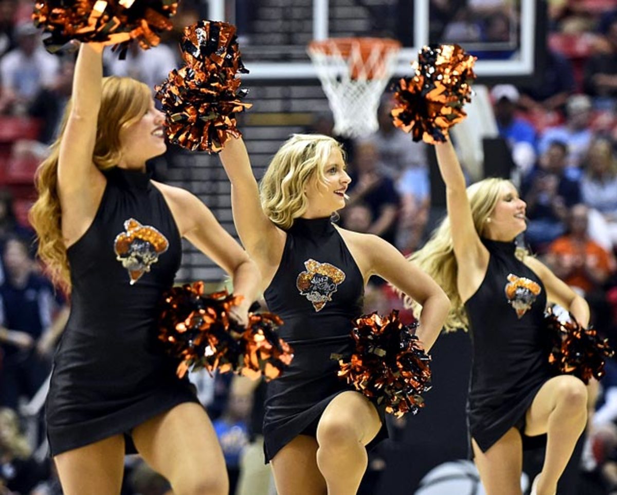 140326180712-oklahoma-state-cheerleaders-f759e459b6c14da095d0f9dad70eb7c4-0-single-image-cut.jpg