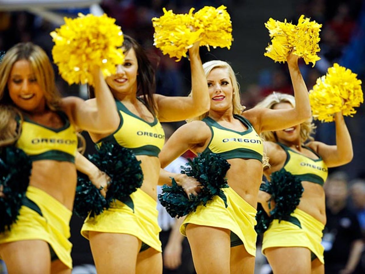 140326180748-oregon-cheerleaders-c3952cb7328e4933a65720f6225f7fd8-0-single-image-cut.jpg