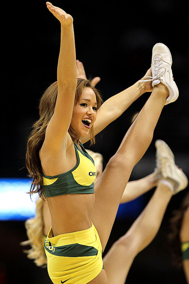 140326180727-oregon-cheerleaders-479762637-single-image-cut.jpg