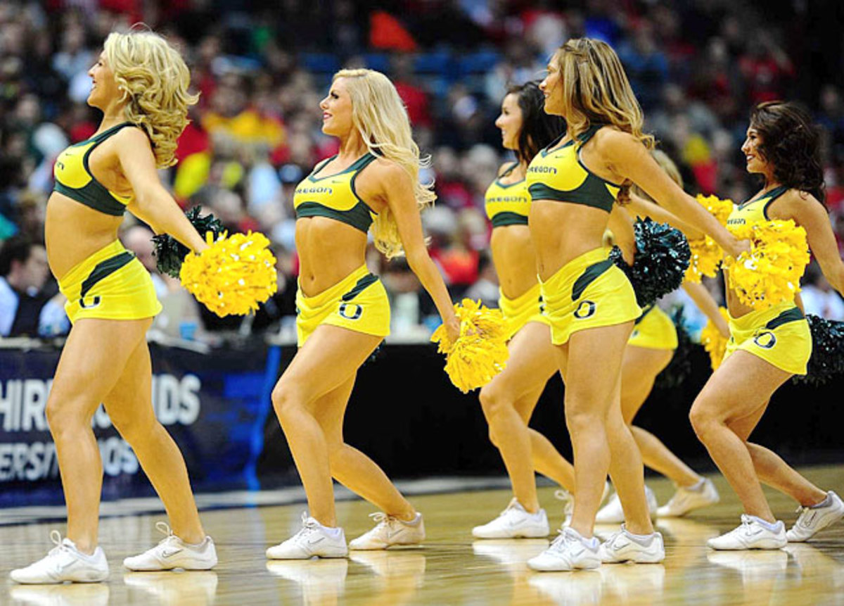 140326180755-oregon-cheerleaders-op6x-52954-mid-single-image-cut.jpg