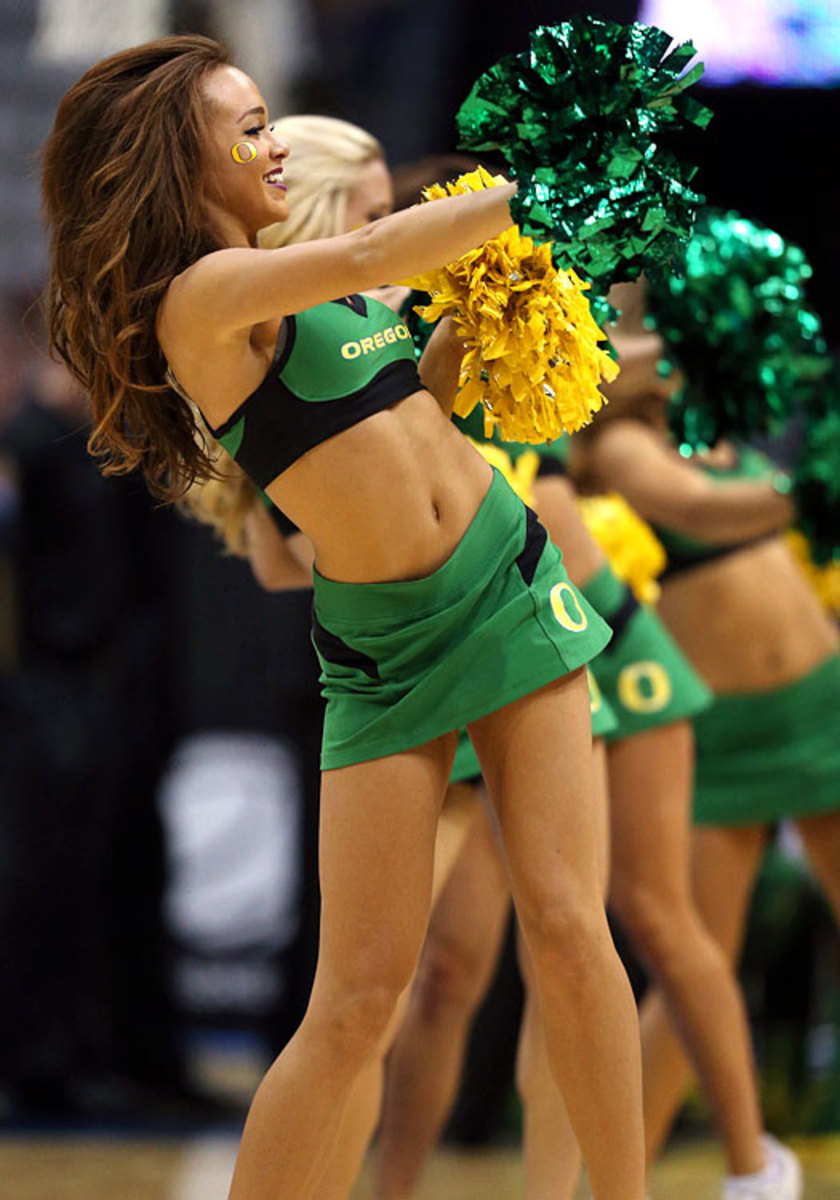 140326180737-oregon-cheerleaders-480085559-single-image-cut.jpg