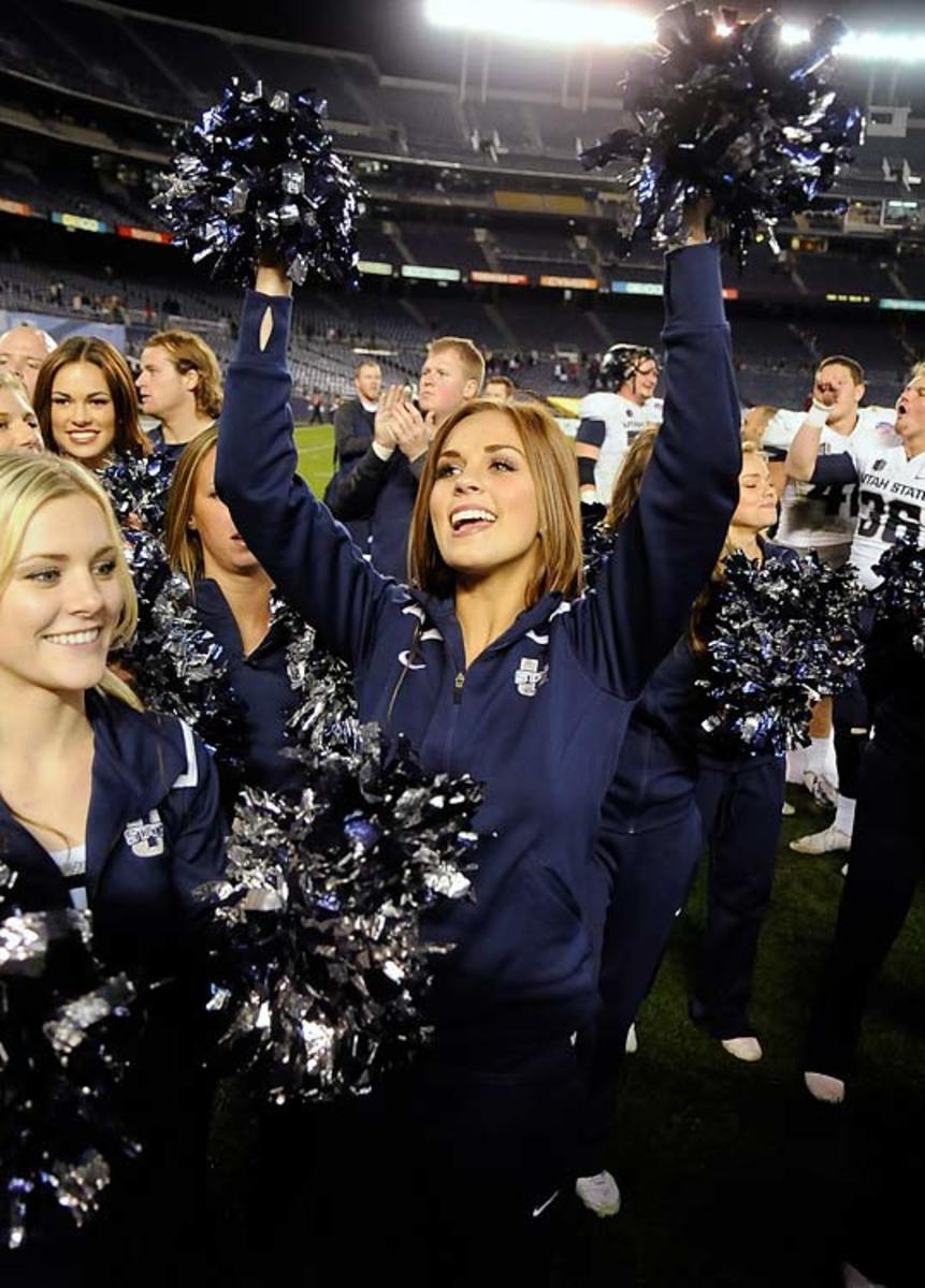140103163455-poinsettia-bowl-utah-state-cheerleaders-506132195056-poinsettia-bowl-single-image-cut.jpg