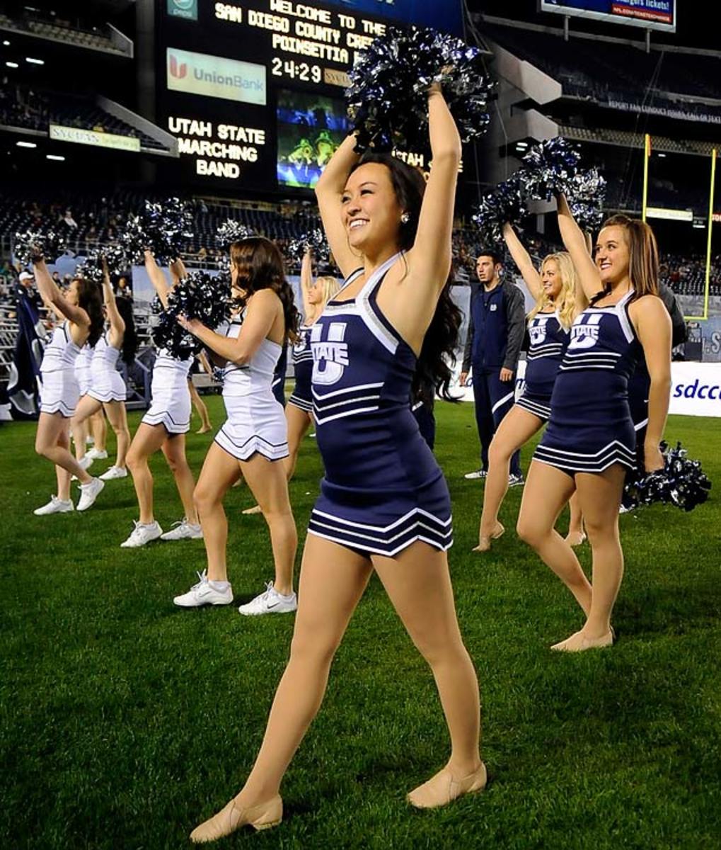 140103163448-poinsettia-bowl-utah-state-cheerleaders-506132195018-poinsettia-bowl-single-image-cut.jpg