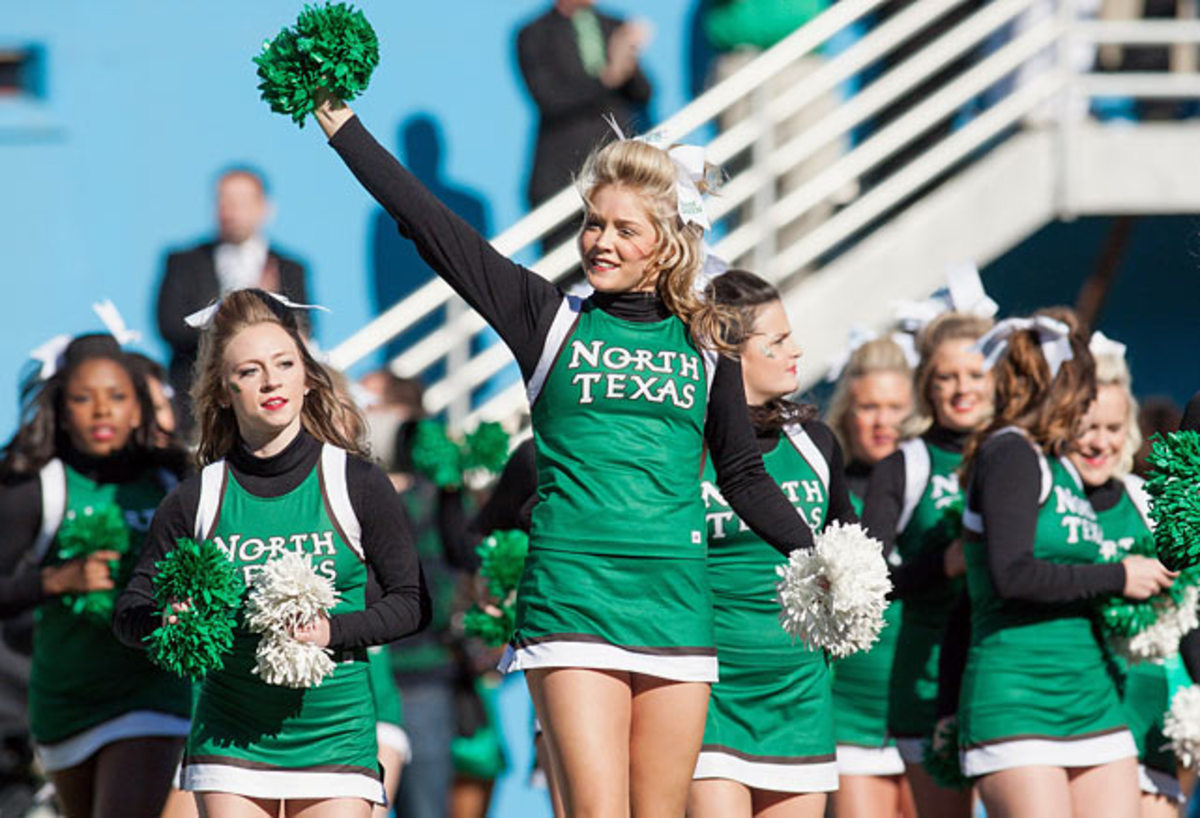 140103163231-heart-of-dallas-bowl-north-texas-cheerleaders-cbg140101037-north-texas-v-unlv-single-image-cut.jpg