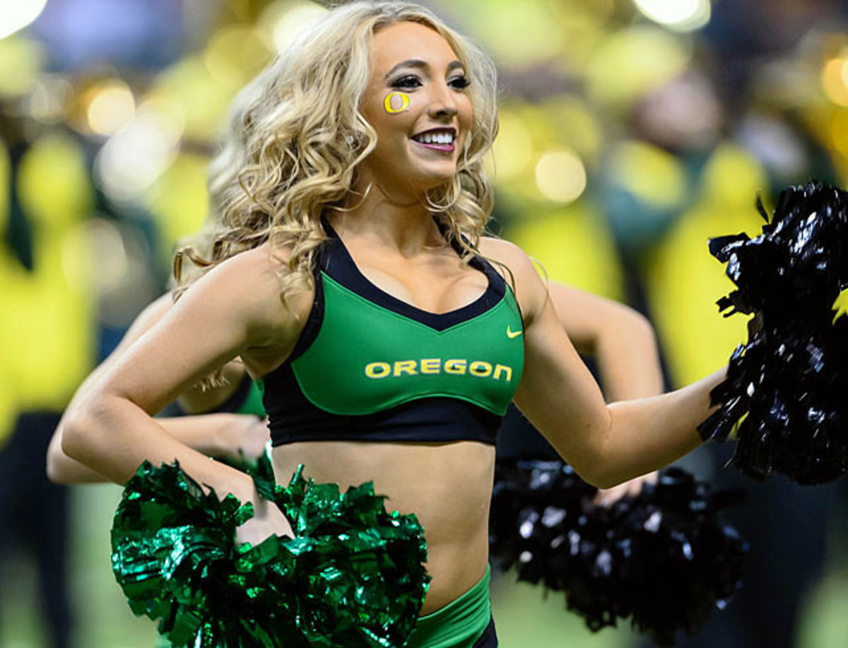 140103163009-alamo-bowl-oregon-cheerleaders-oregon-cheer-ronald-roper-alamobowl-0354-single-image-cut.jpg