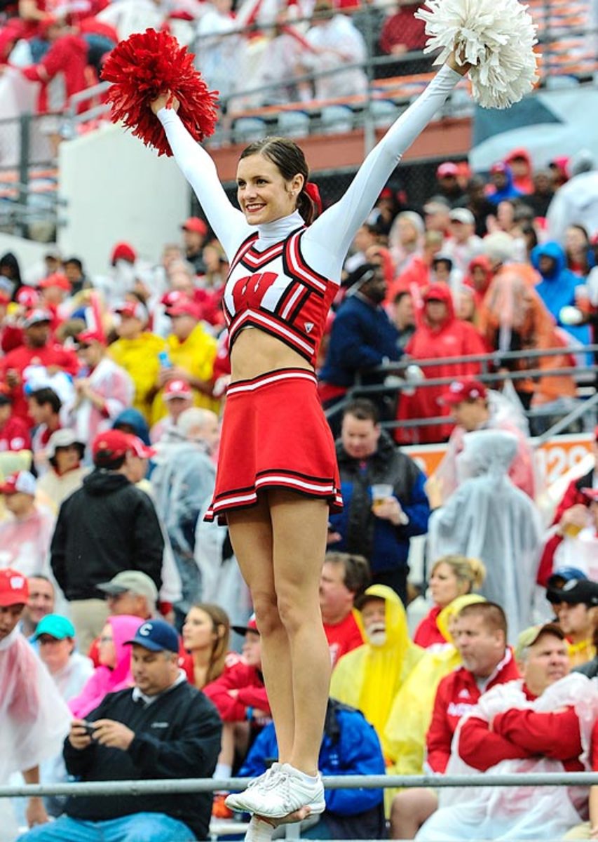 140103163119-capital-one-bowl-wisconsin-cheerleaders-wisconsin-ronald-roper-capitalonebowl-0665-single-image-cut.jpg