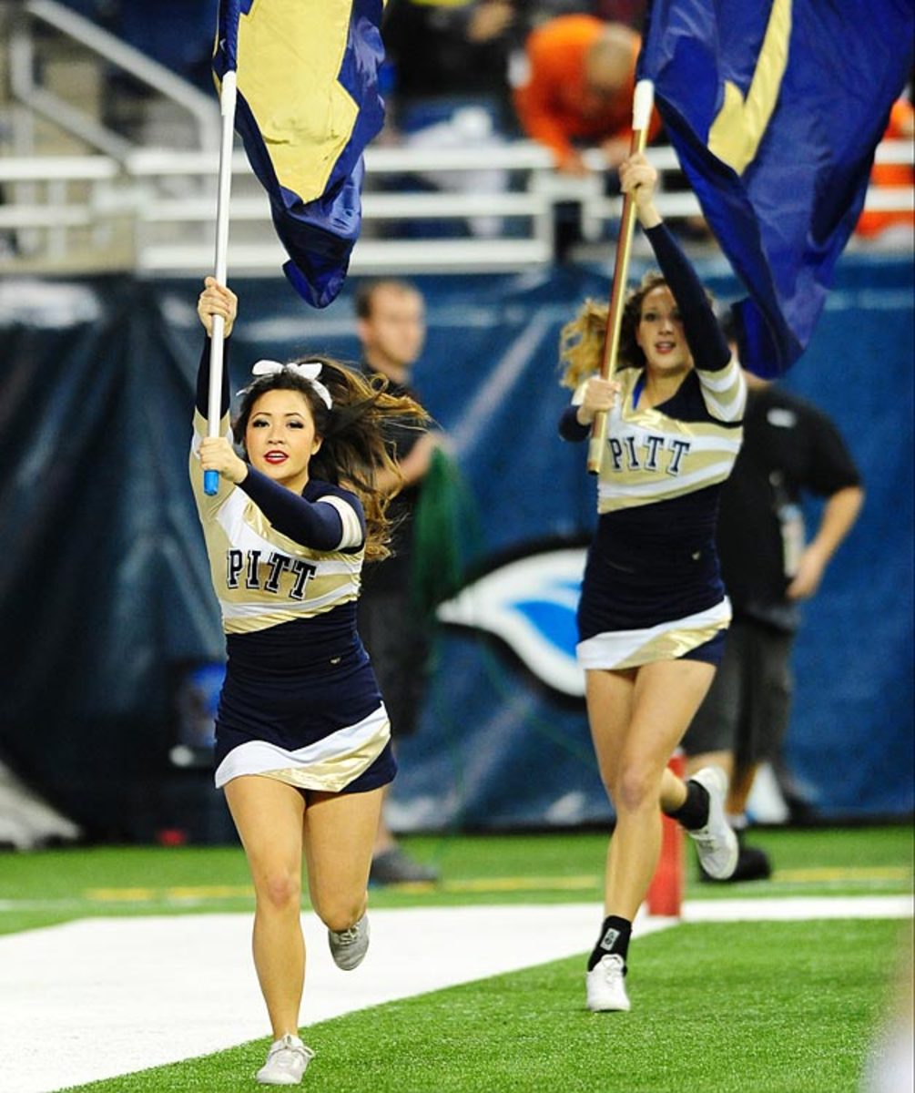 140103163353-little-caesars-pizza-bowl-pitt-cheerleaders-459827937-single-image-cut.jpg