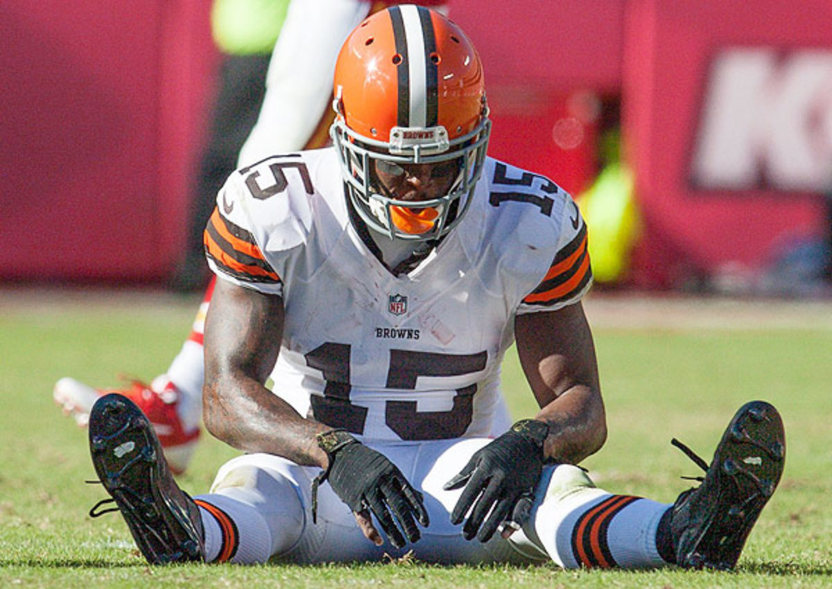 NFL has no precedent for suspending a player over a tweet. 