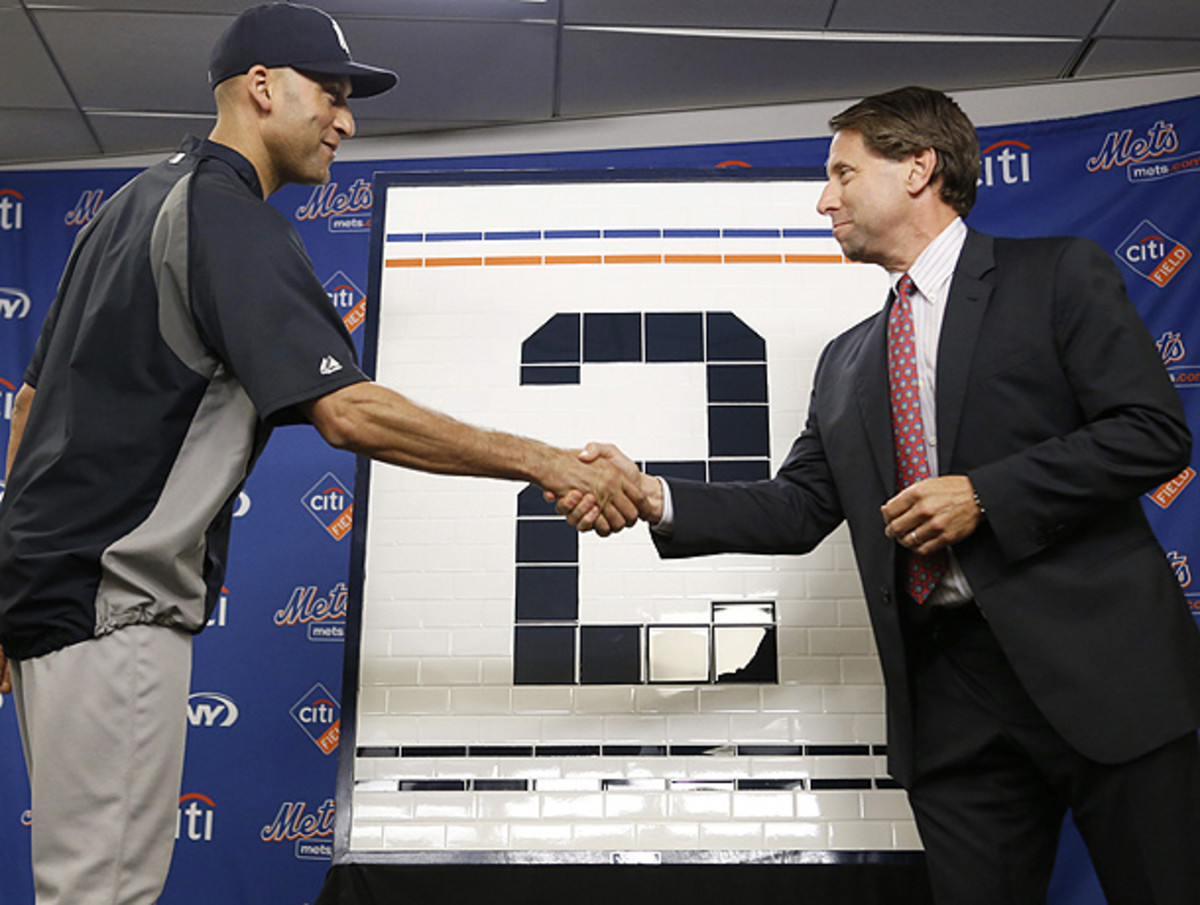 Mets shower Derek Jeter with gifts before his final Subway Series game