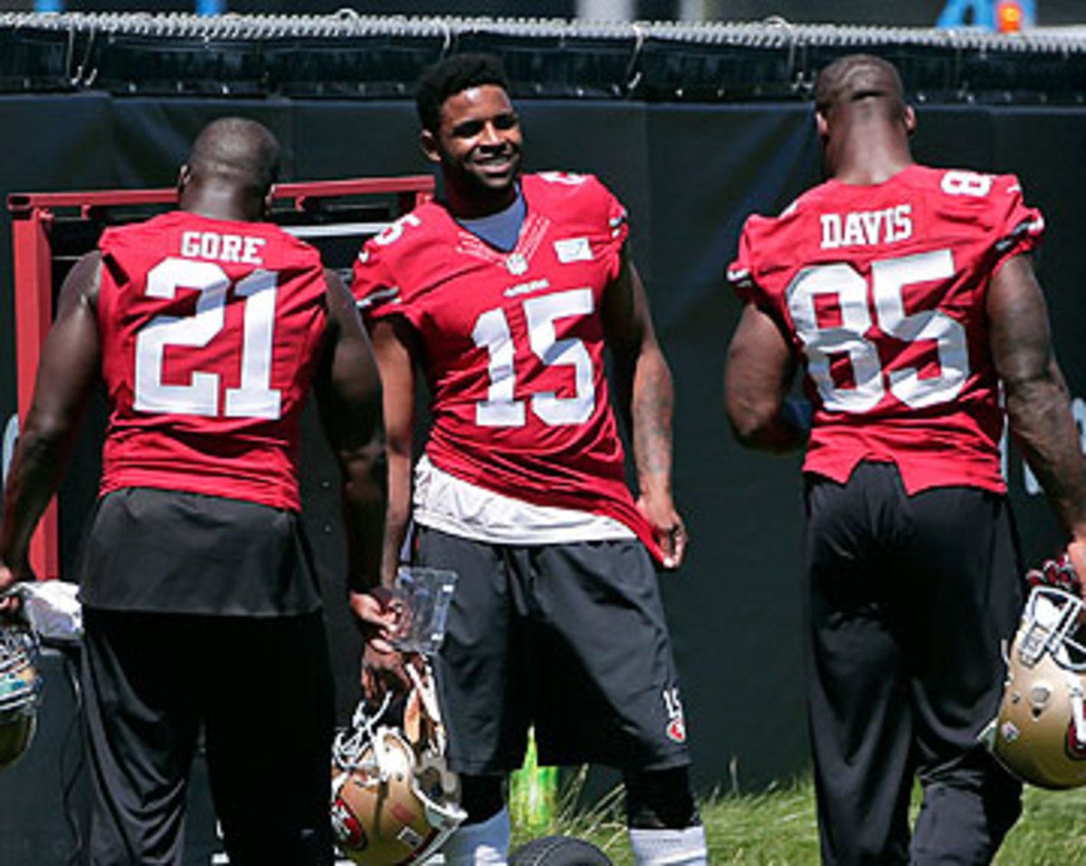 A healthy Michael Crabtree rejoins a star-studded Niners offense this season. (AP)