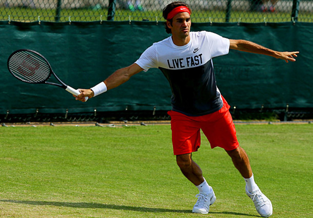 Roger-Federer-Wimbledon-practice-courts-2.jpg