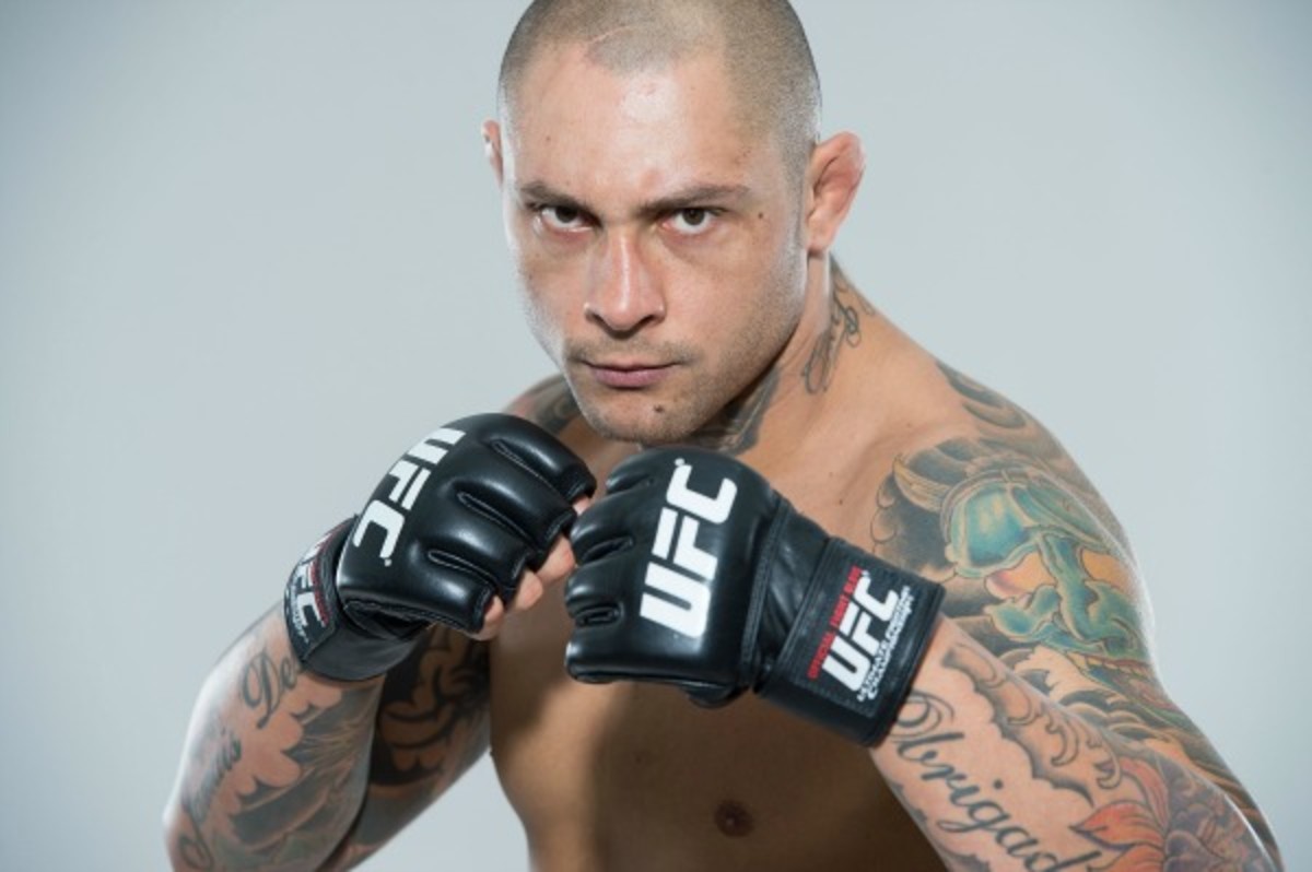 Reports: UFC's Thiago Silva arrested after standoff, charged with