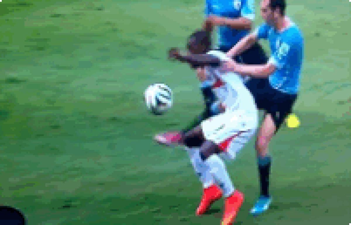 Joel-Campbell-flop-dive.gif