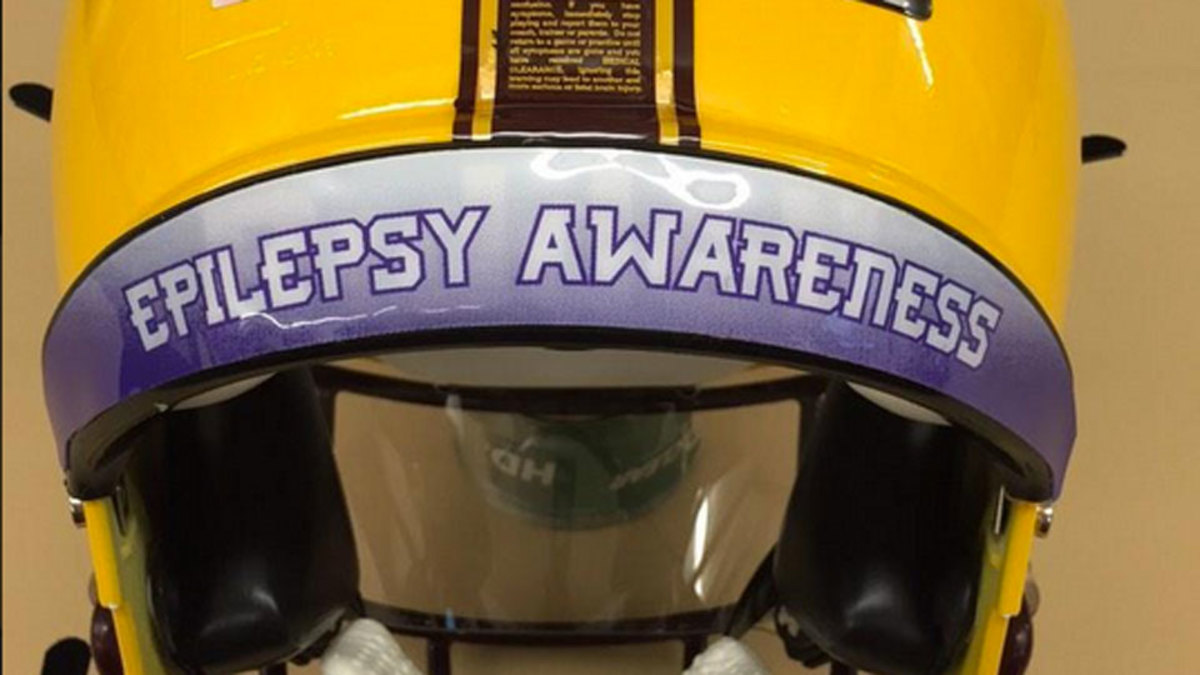 Minnesota to wear helmets supporting Epilepsy Awareness vs Ohio State