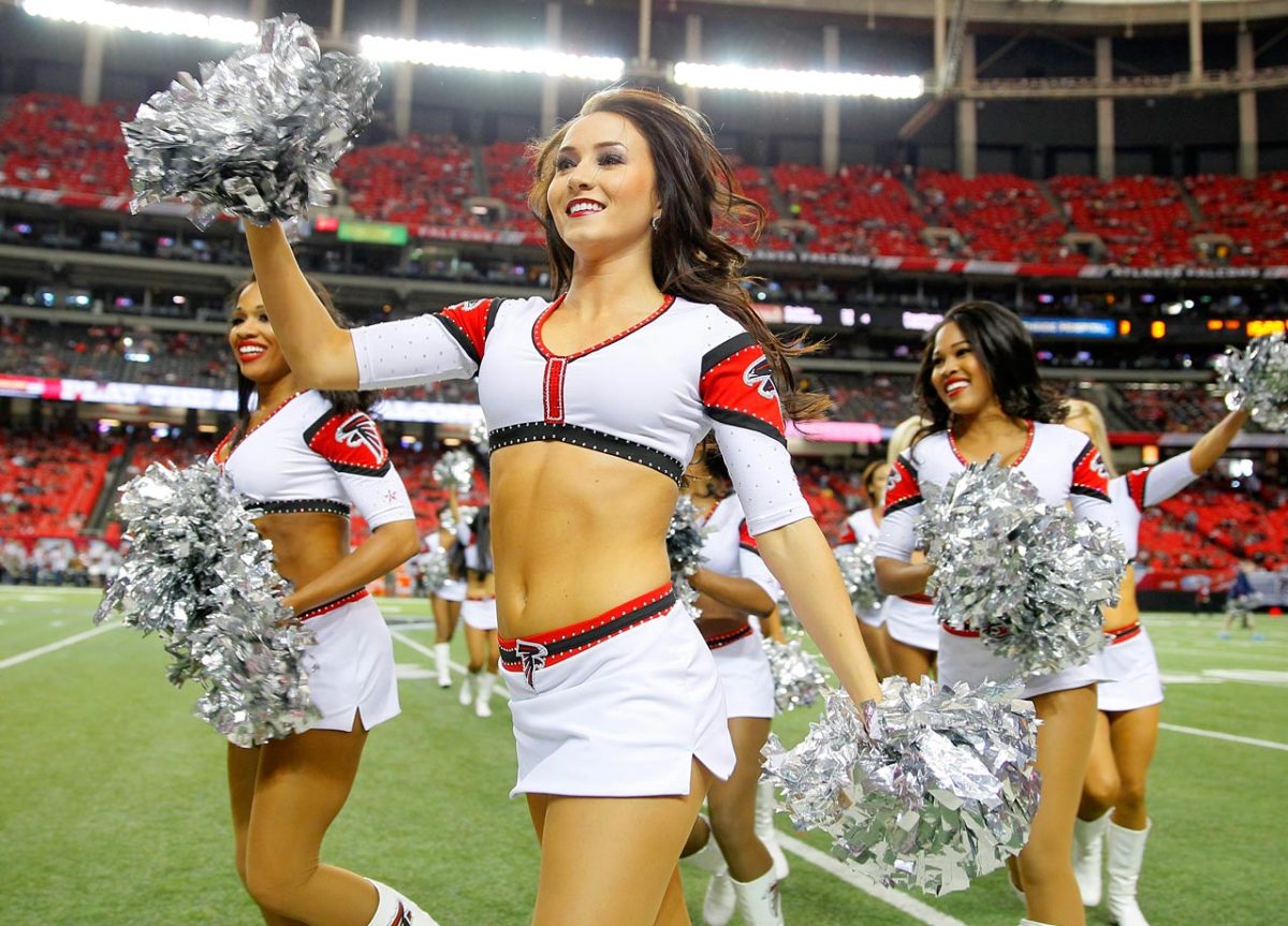 Atlanta-Falcons-cheerleaders-488141130_1333_Cardinals_at_Falcons.jpg