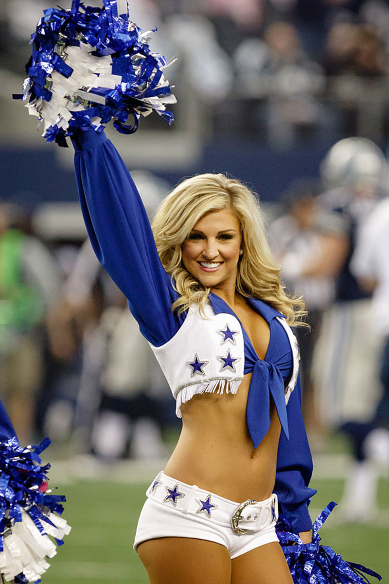 Dallas-Cowboys-cheerleaders-CEY141127592_EAGLES_AT_COWBOYS.jpg