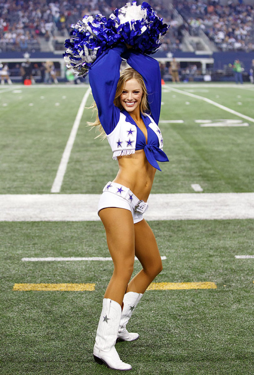 Dallas-Cowboys-cheerleaders-CEY1411271386_EAGLES_AT_COWBOYS.jpg