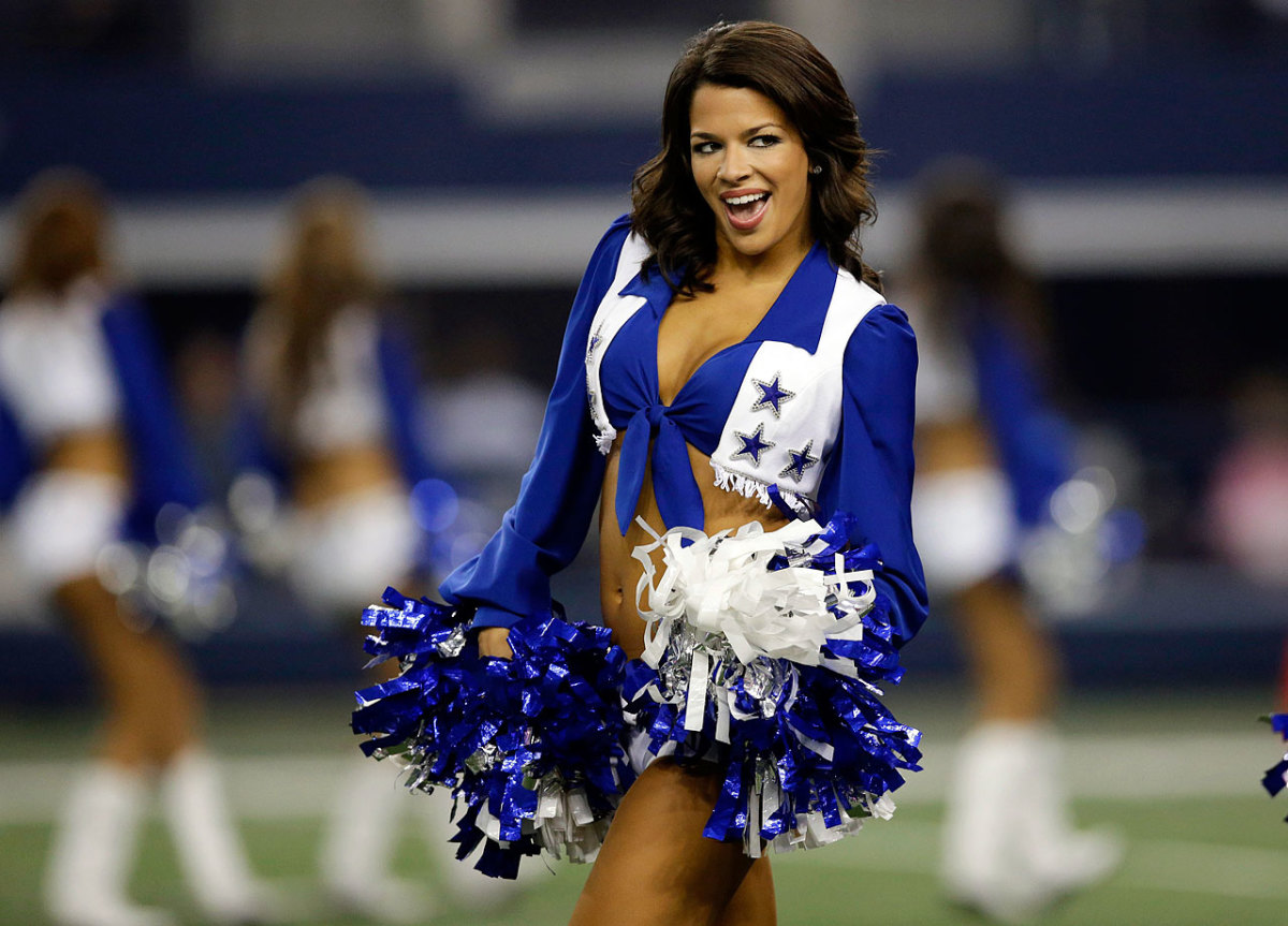 Dallas-Cowboys-cheerleaders-AP811893644954_2.jpg
