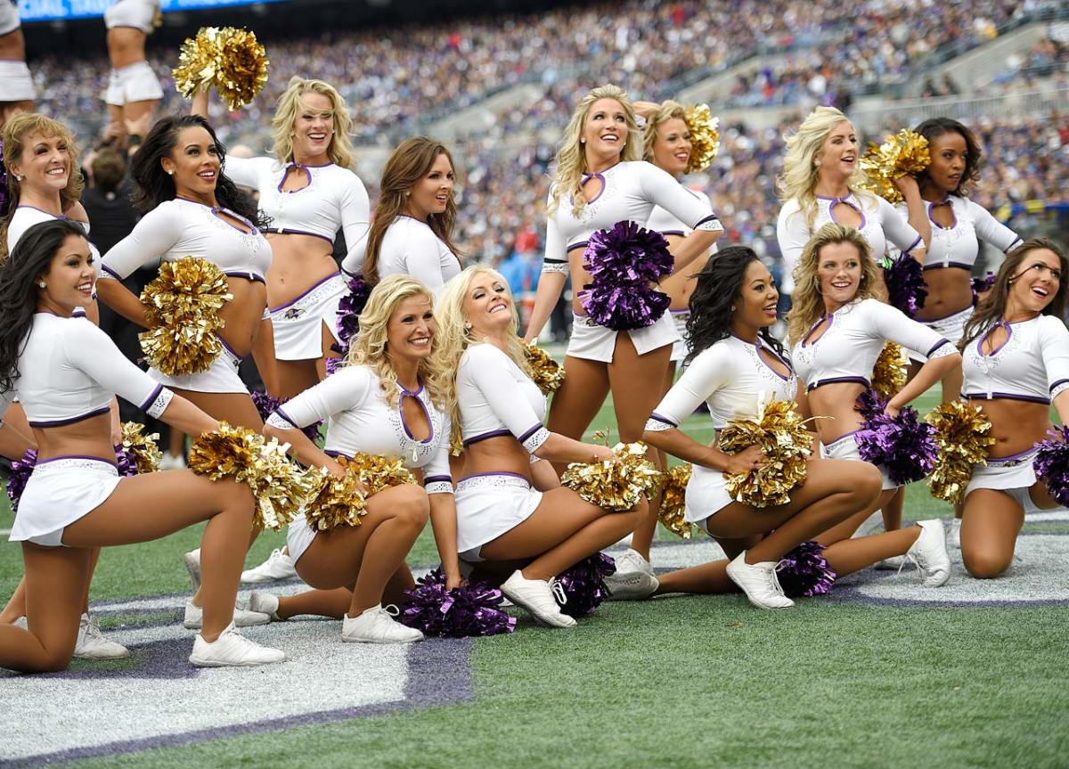 Baltimore-Ravens-cheerleaders-AP758774413365_4.jpg