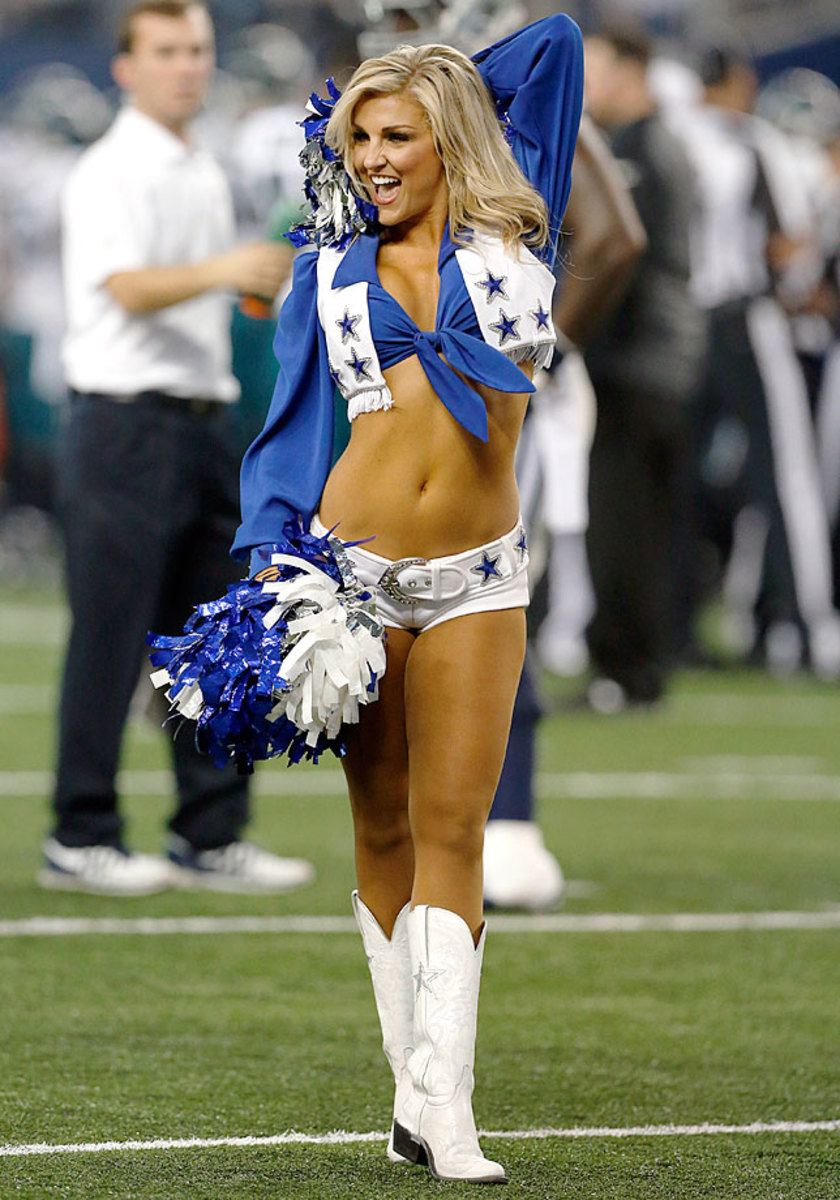 Dallas-Cowboys-cheerleaders-AP831090513345_3.jpg