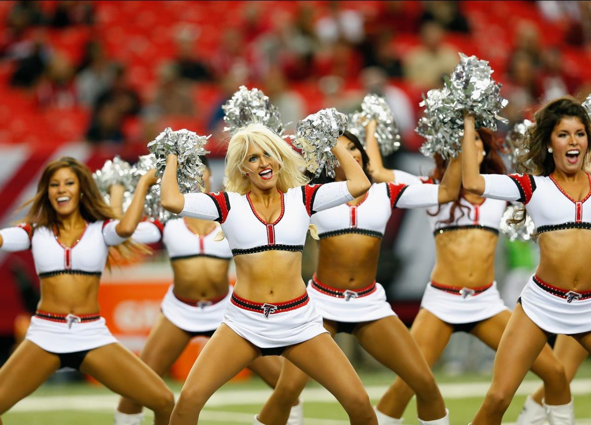 Atlanta-Falcons-cheerleaders-AP797803237914_16.jpg