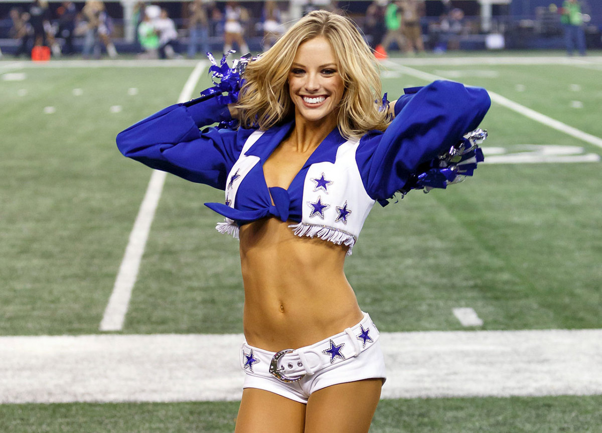 Dallas-Cowboys-cheerleaders-CEY1411271388_EAGLES_AT_COWBOYS.jpg
