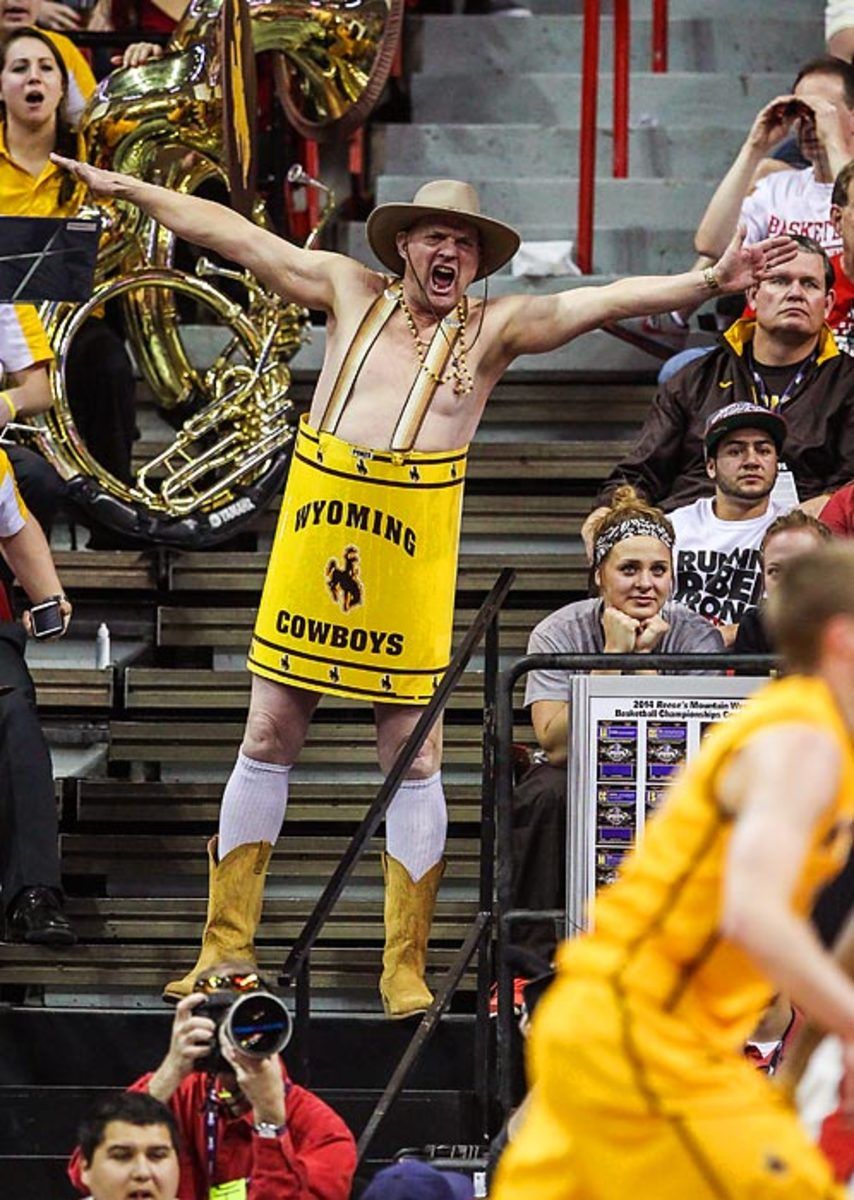 140317124941-wyoming-v-unlv-single-image-cut.jpg