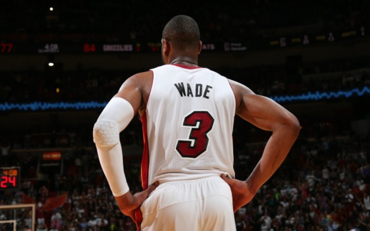 Dwyane Wade's 9-game absence ended Saturday. (Joe Murphy/Getty Images)