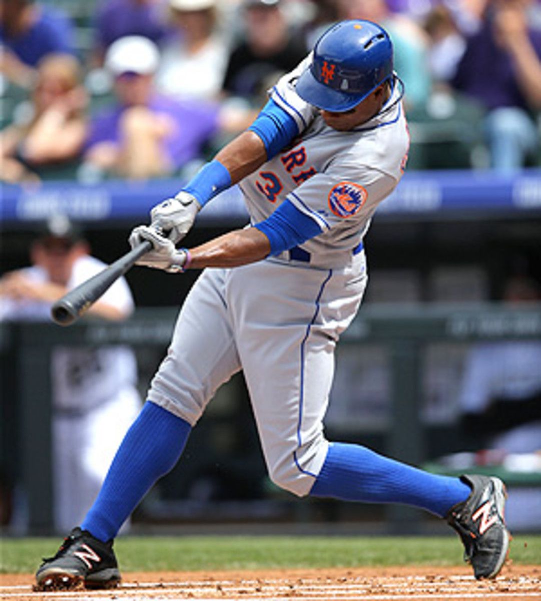 After suffering a serious slump in April, Curtis Granderson looks to have picked up his hitting.