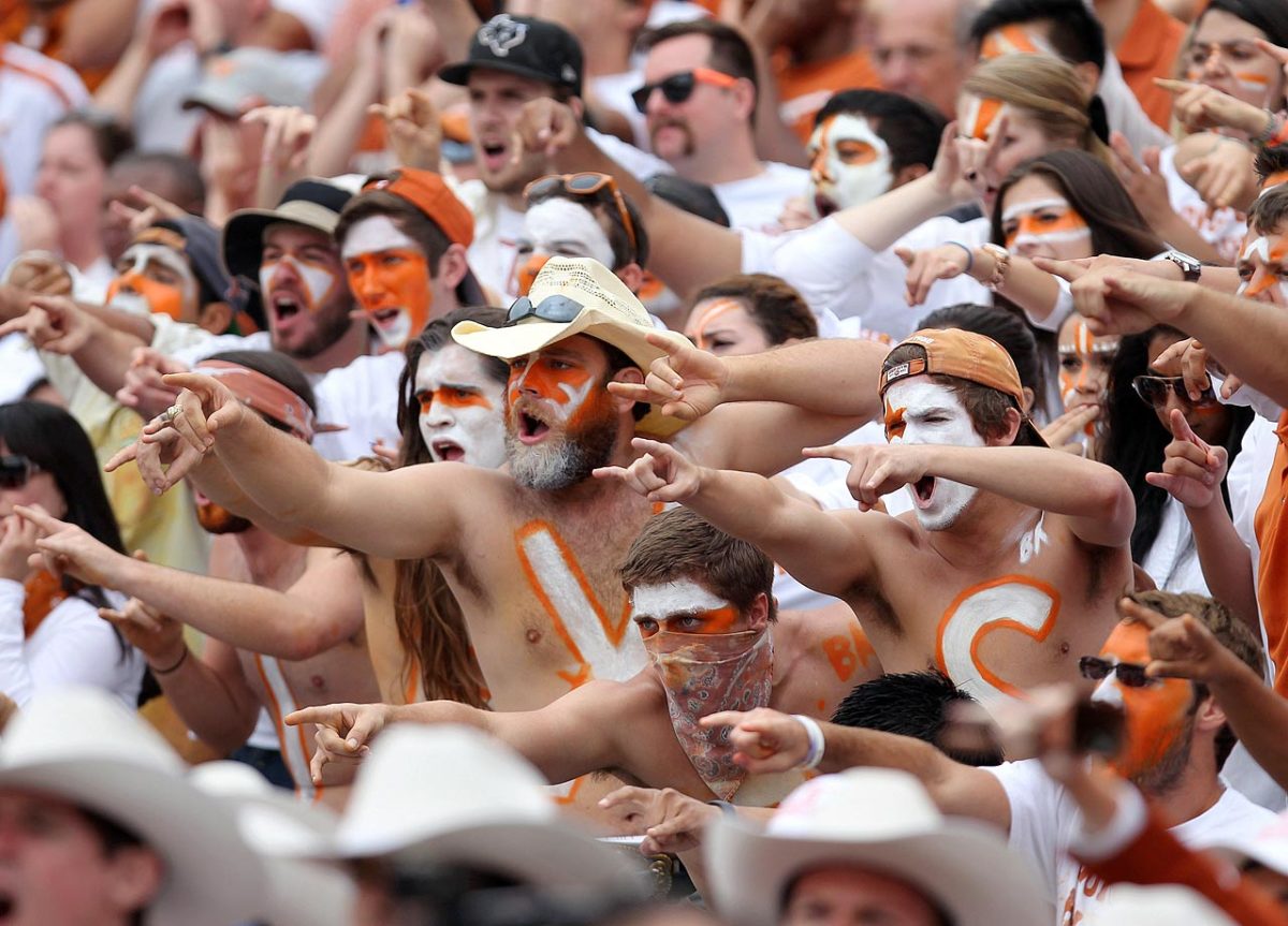 Texas-fans-CAM141011010_Texas_v_Oklahoma.jpg