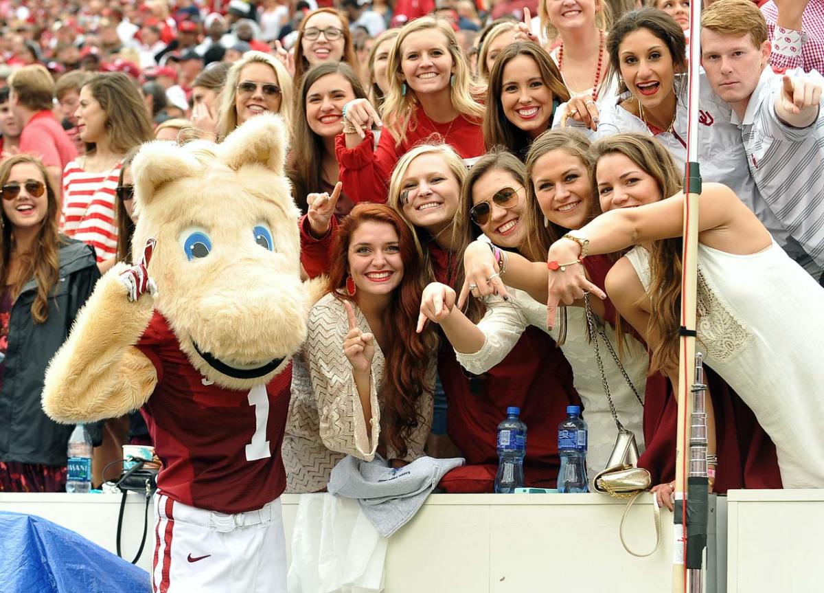 Oklahoma-fans-BAD1410111141_Texas_vs_OU.jpg