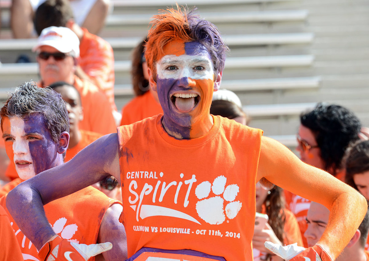 Clemson-fans-DAT1410110067-_Louisville_at_Clemson.jpg