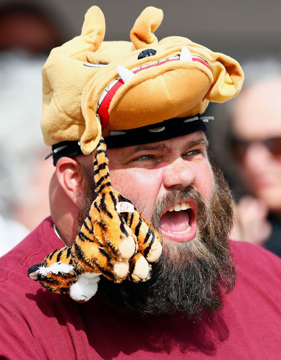 Mississippi-State-fan-457076804.jpg