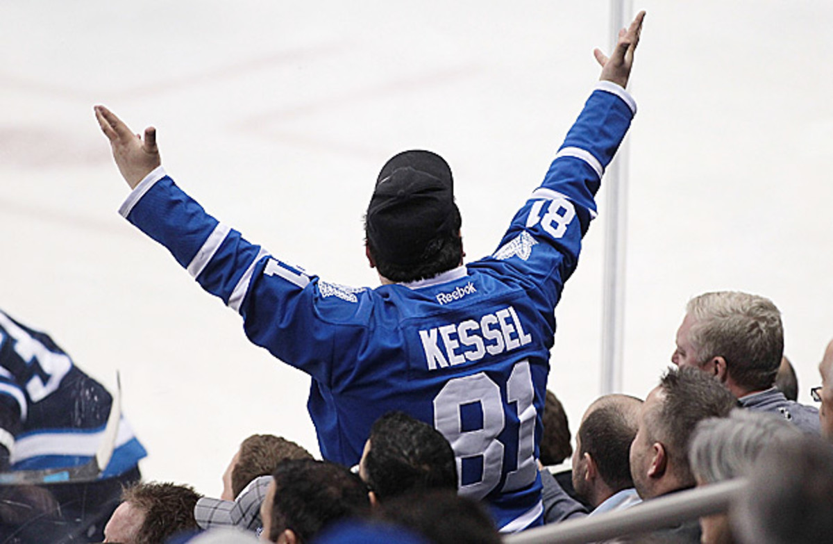 Toronto Maple Leafs fan rants at the ref.