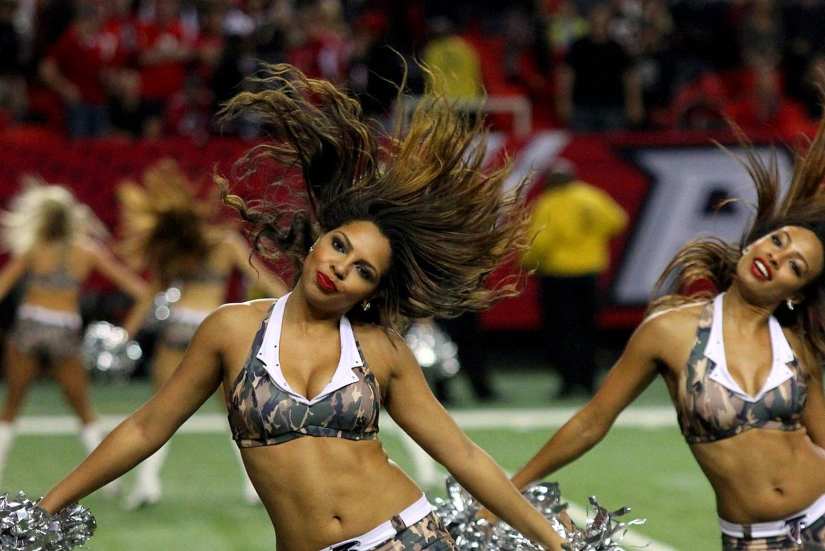 Atlanta-Falcons-cheerleaders-CGW14112324_Browns_v_Falcons.jpg
