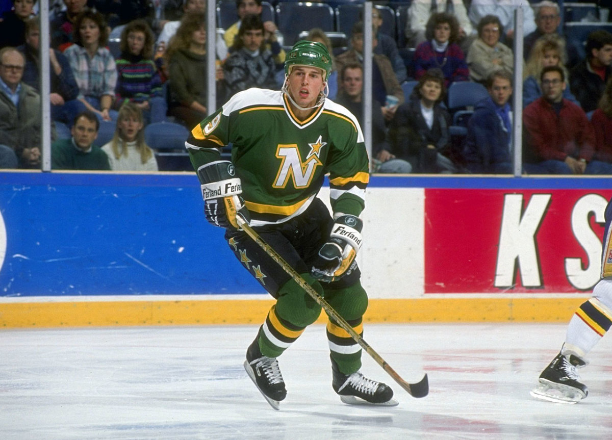 Mike-Modano-North-Stars.jpg