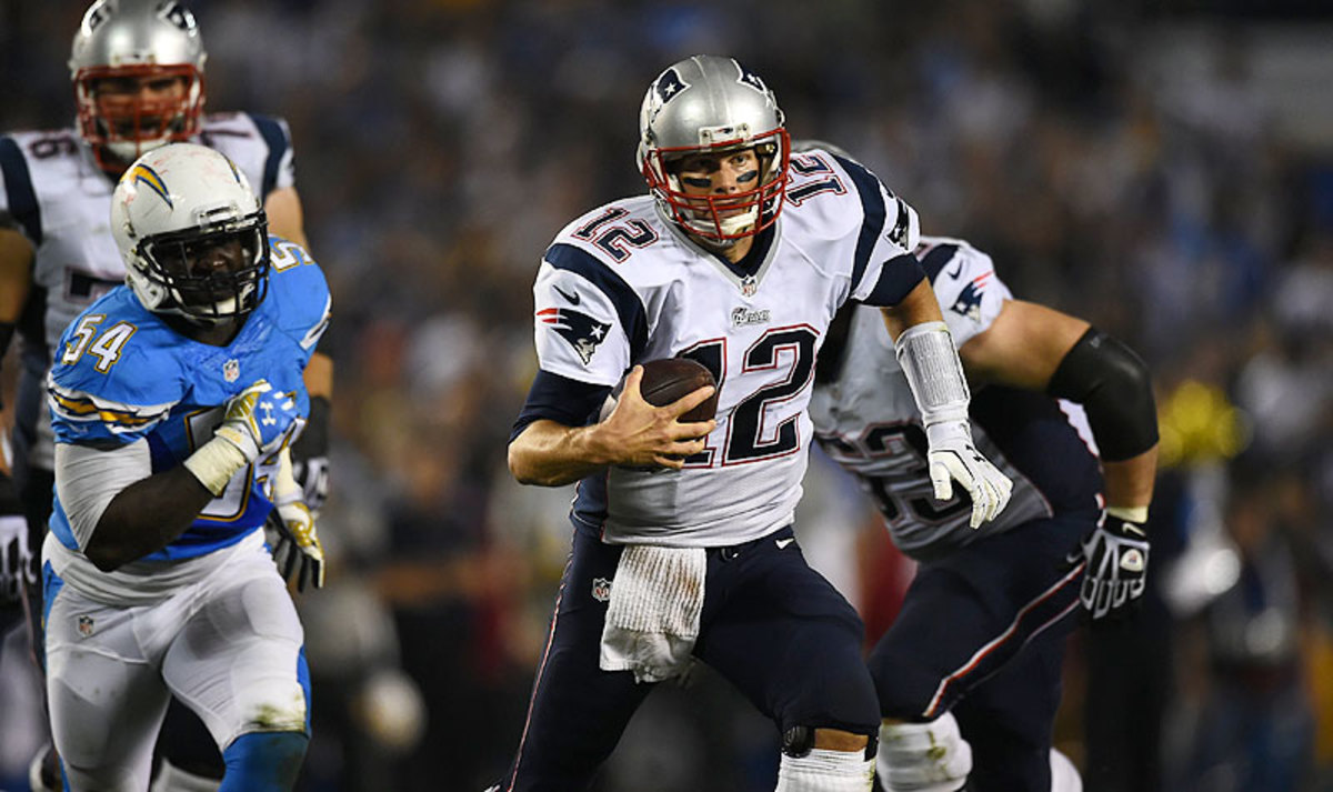Tom Brady and the Patriots will be the AFC's No. 1 seed if they win their final three games. (John W. McDonough/Sports Illustrated/The MMQB)